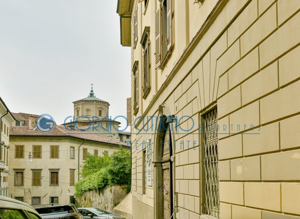 For sale palace in city Bergamo Lombardia foto 25