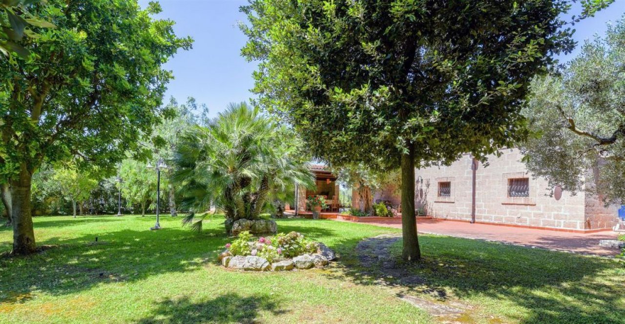 A vendre villa in zone tranquille Conversano Puglia foto 16