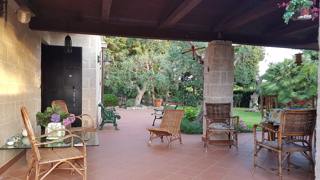 Se vende villa in zona tranquila Conversano Puglia foto 19