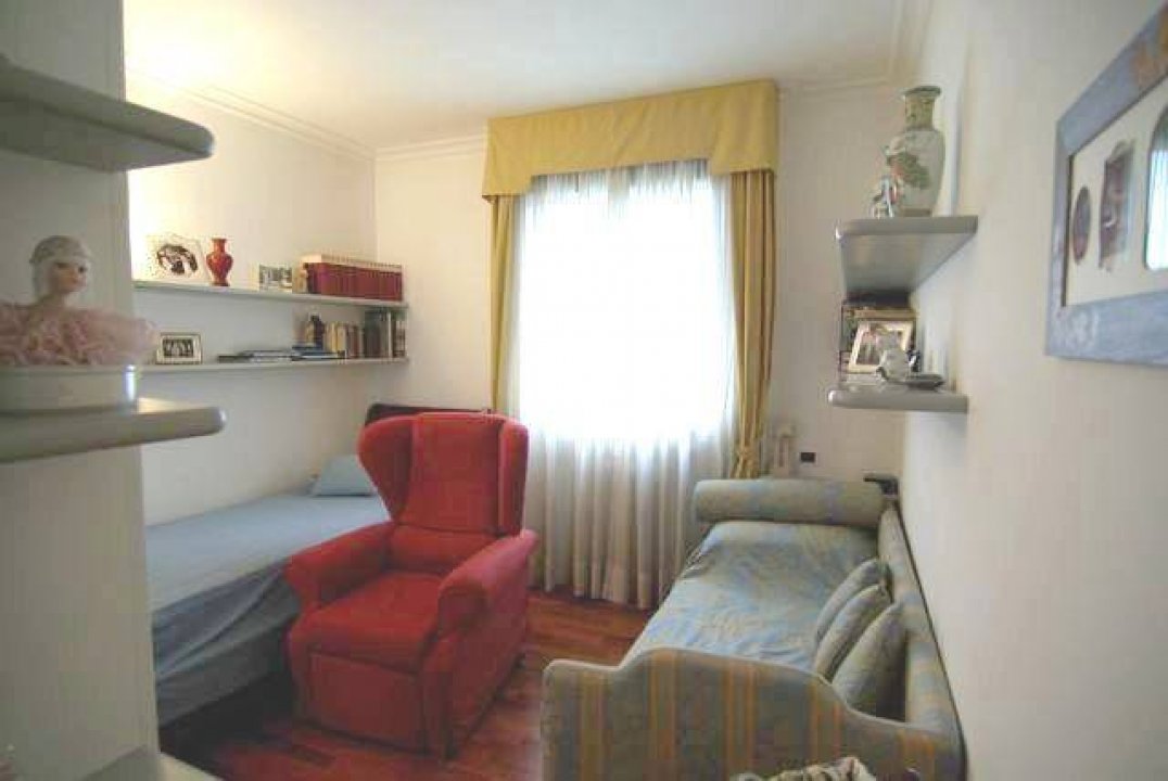 For sale apartment by the sea Bordighera Liguria foto 3