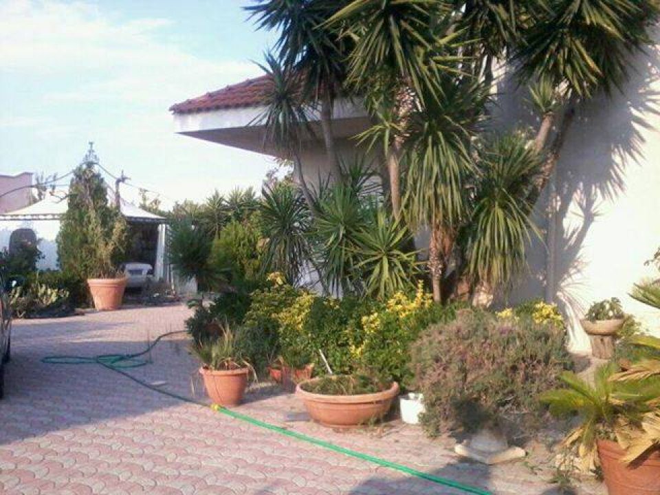 Se vende villa in zona tranquila Taranto Puglia foto 7
