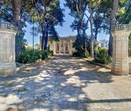 Palace City Aradeo Puglia